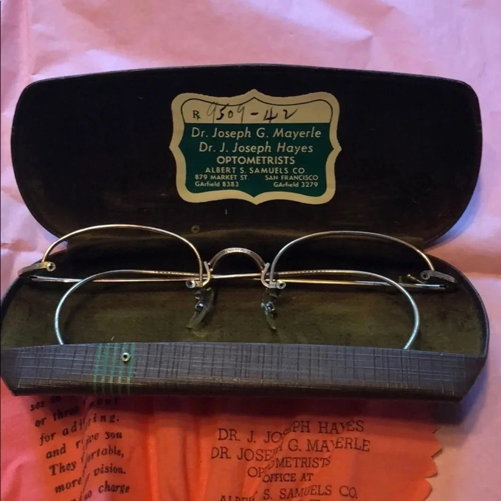 Vintage 12K gold grams with original case San Fran